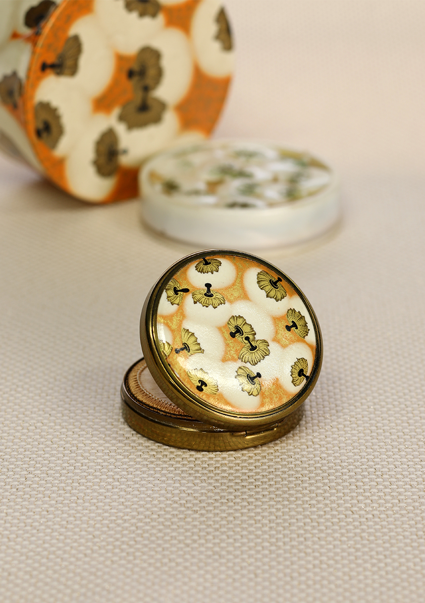 Coty Puffs Powder Compact（2） | 1925 | Kanebo Antique Compact